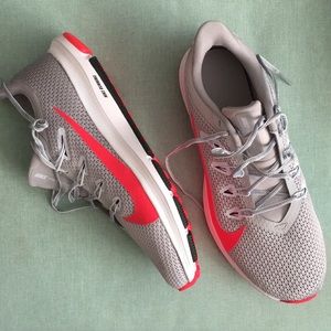 women’s nike running shoes